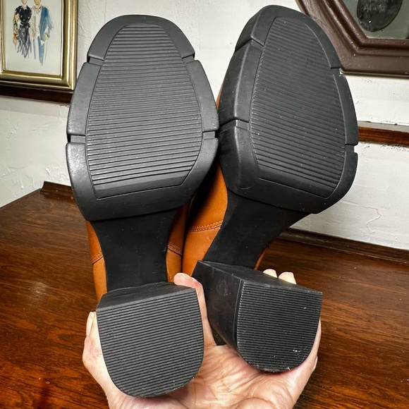 Steve Madden Revised Cognac Leather Platform Heeled Chelsea Boots Size 9 - Picture 9 of 12